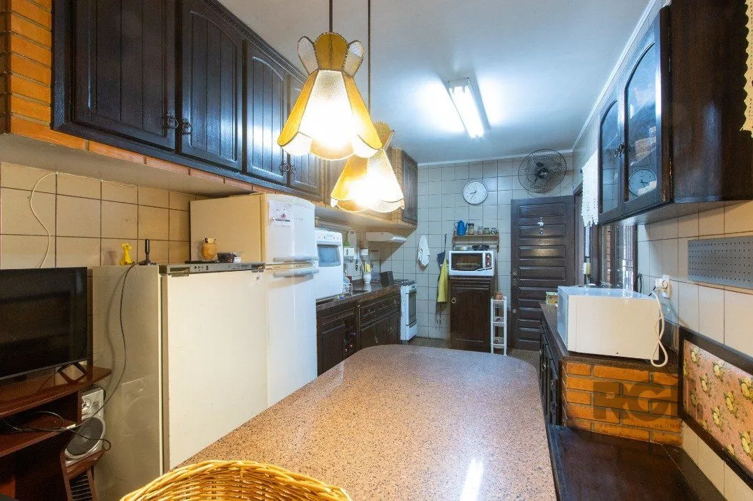 Imagem Casa para Venda - 500m², 4 dormitórios, sendo 1 suites, 4 vagas - Coronel Aparício Borges