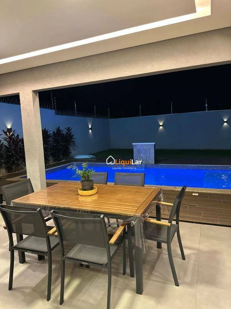 Imagem Casa Térrea à Venda com Piscina, Suíte com Closet e Área Gourmet Completa