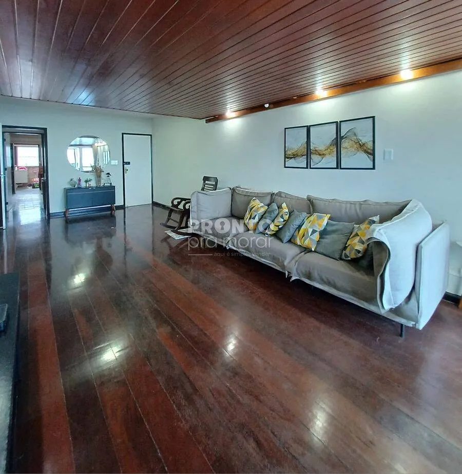 Imagem Apartamento 138,10m² na Beira Mar de Olinda - 3 quartos (1 suíte)
Beira Mar