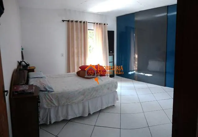 Imagem Sobrado com 3 dormitórios à venda, 220 m² por R$ 340.000,00 - Jardim Maria Clara - Guarulhos/SP