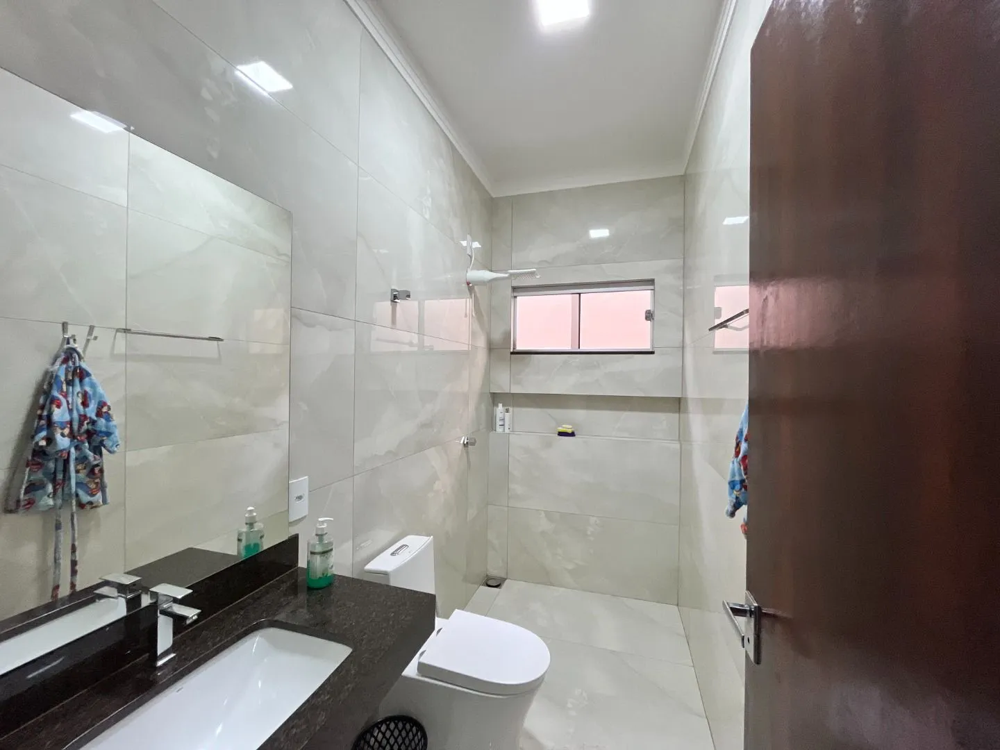 Imagem Casa com 3 dormitórios à venda, 155 m² por R$ 530.000,00 - Afonso Queiroz - Patos de Minas/MG