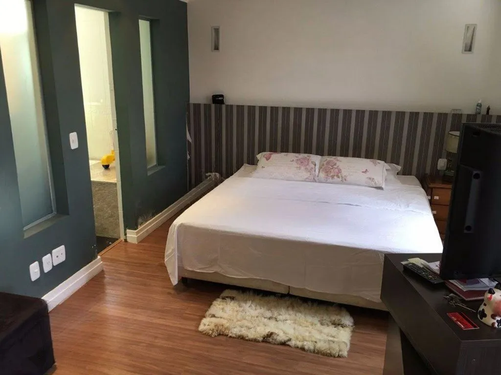 Imagem Apartamento de 3 dormitórios à venda no Bairro Jardim Sabará - Porto Alegre