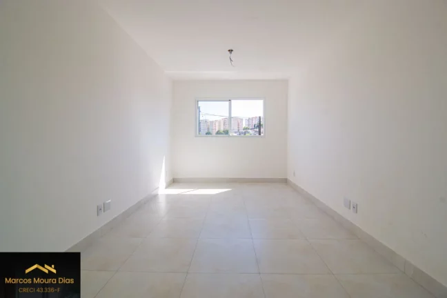 Imagem Sobrado à venda no Rio Pequeno, Novo com 2 Suítes e 2 Vagas de Garagem