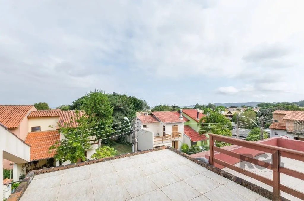 Imagem Casa em Condomínio, 166m² - 3 dormitórios, 2 vagas no bairro Guarujá