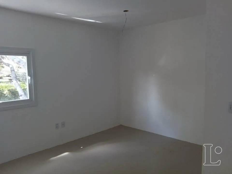 Imagem Casa para Venda - 160m², 3 dormitórios, sendo 1 suites, Guarujá