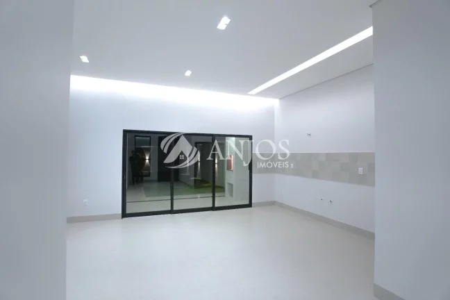 Imagem CASA NOVA Á VENDA,ACEITA FINANCIAMENTO, NO JARDIM MORUMBI, SINOP - MT.