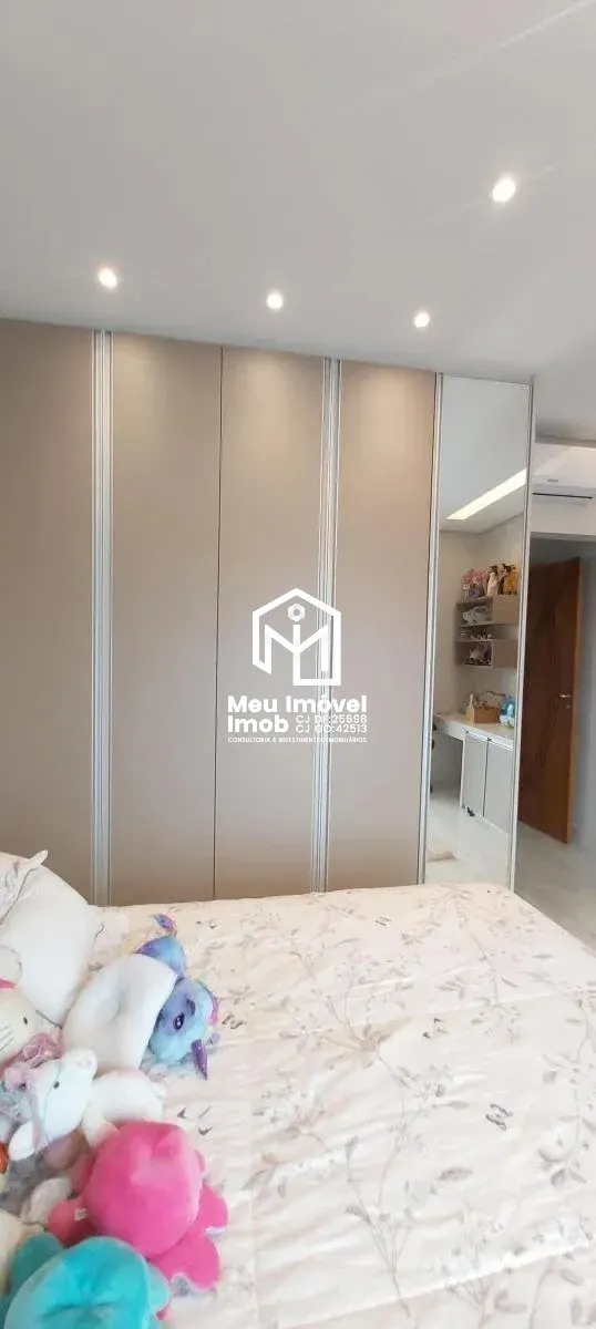 Imagem Casa 4 Quartos 4 Suítes 5 Vagas 900m² Útil 530 m² Lazer