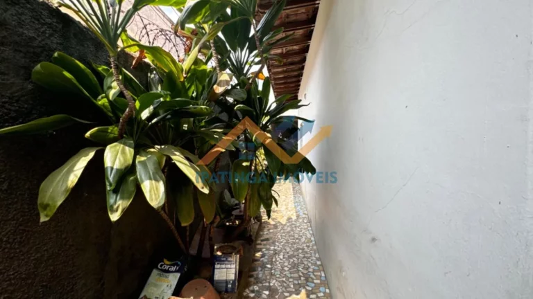 Imagem Casa grande no bairro Iguaçu