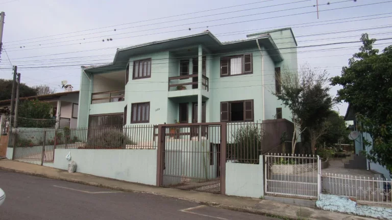 Imagem Casa para Venda em Concórdia, Nazaré, 3 dormitórios, 1 suíte, 1 banheiro