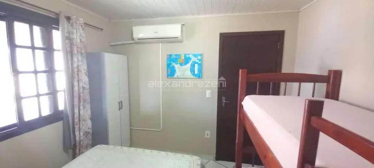 Imagem Casa 4 dormitórios praia de Bombas