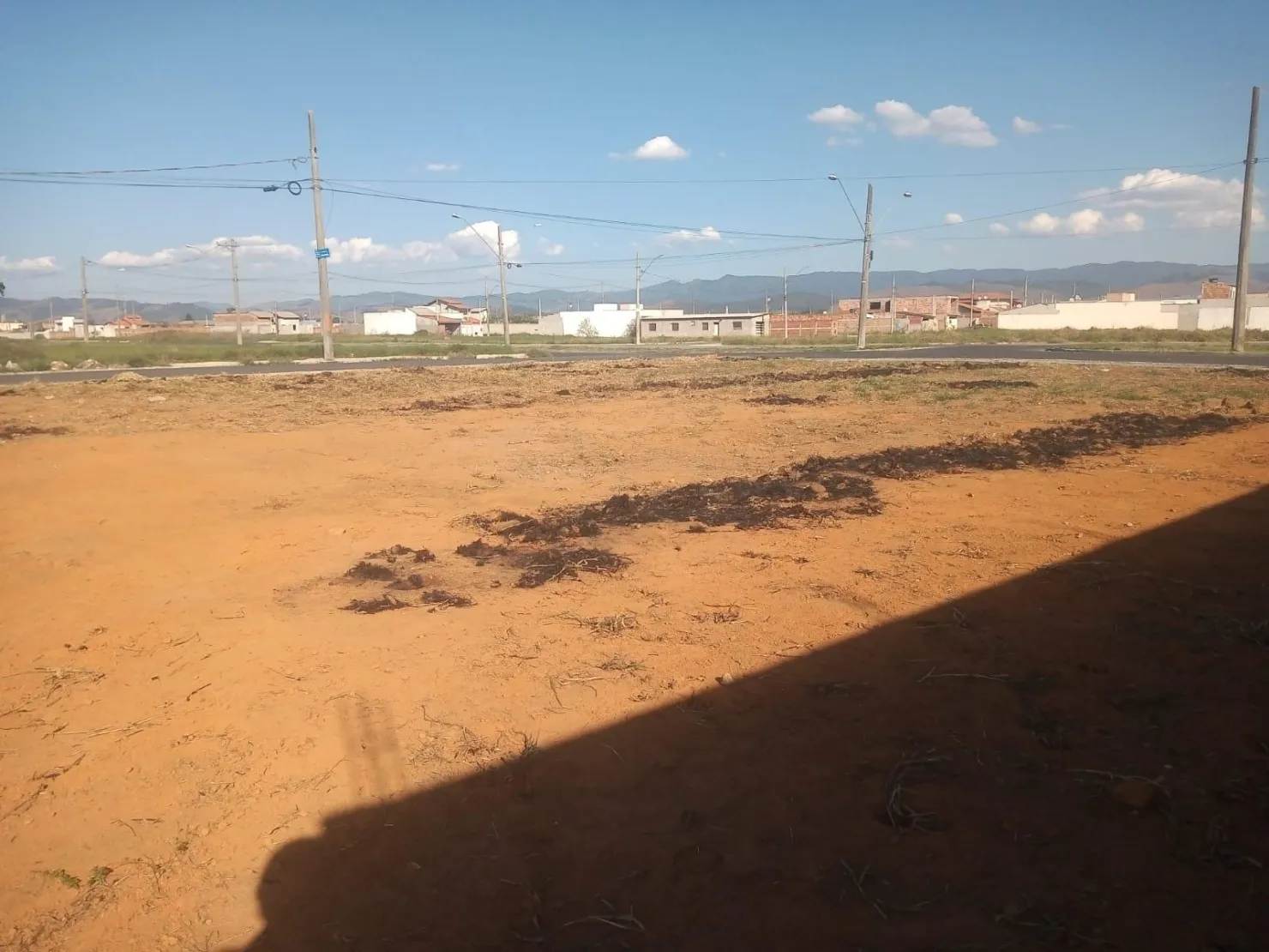 Imagem Terreno à venda, Residencial e Comercial Portal dos Eucaliptos, Pindamonhangaba, SP