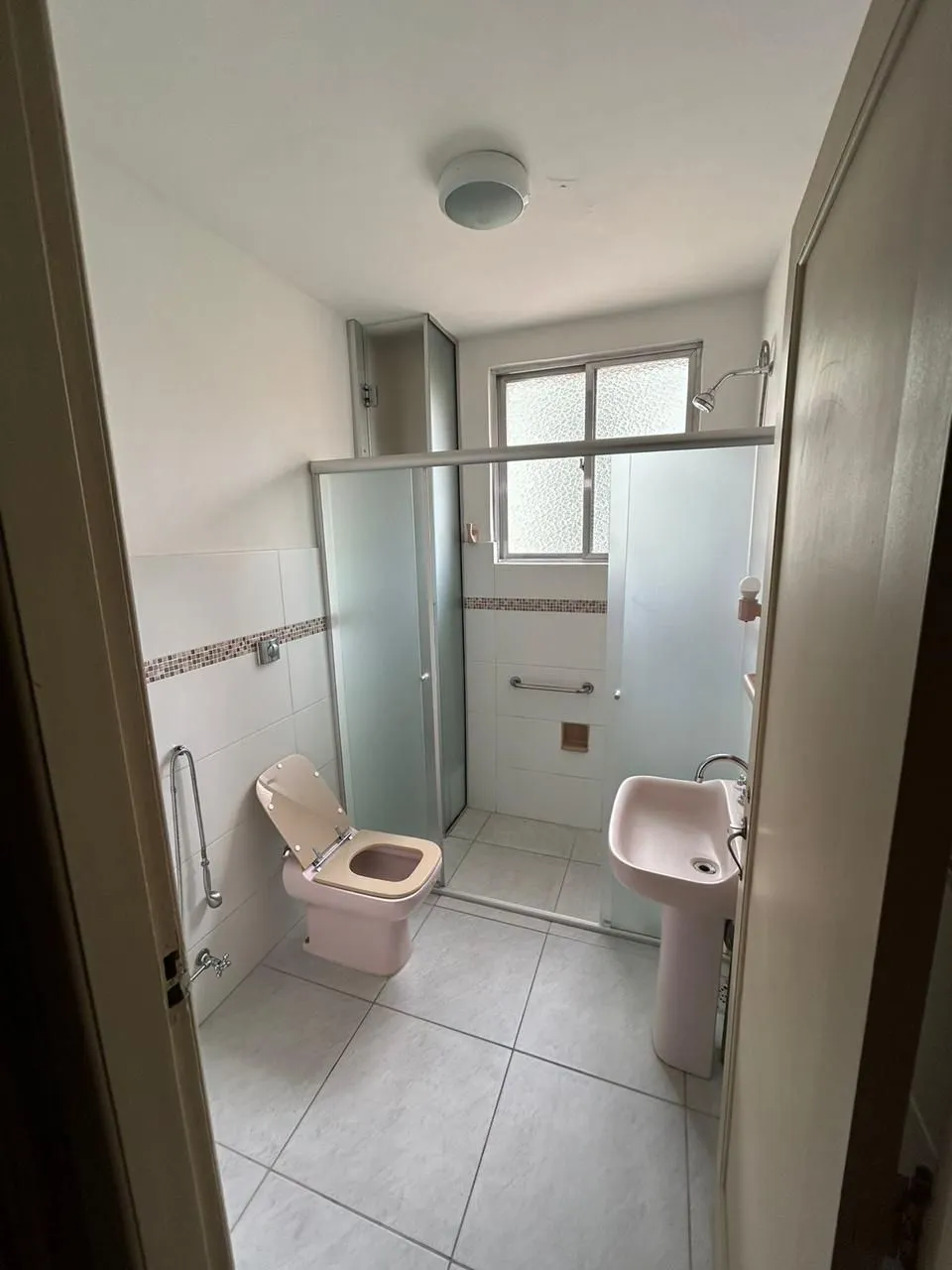 Imagem Apartamento com 03 quartos e 02 banheiros no Centro Histórico de Porto Alegre