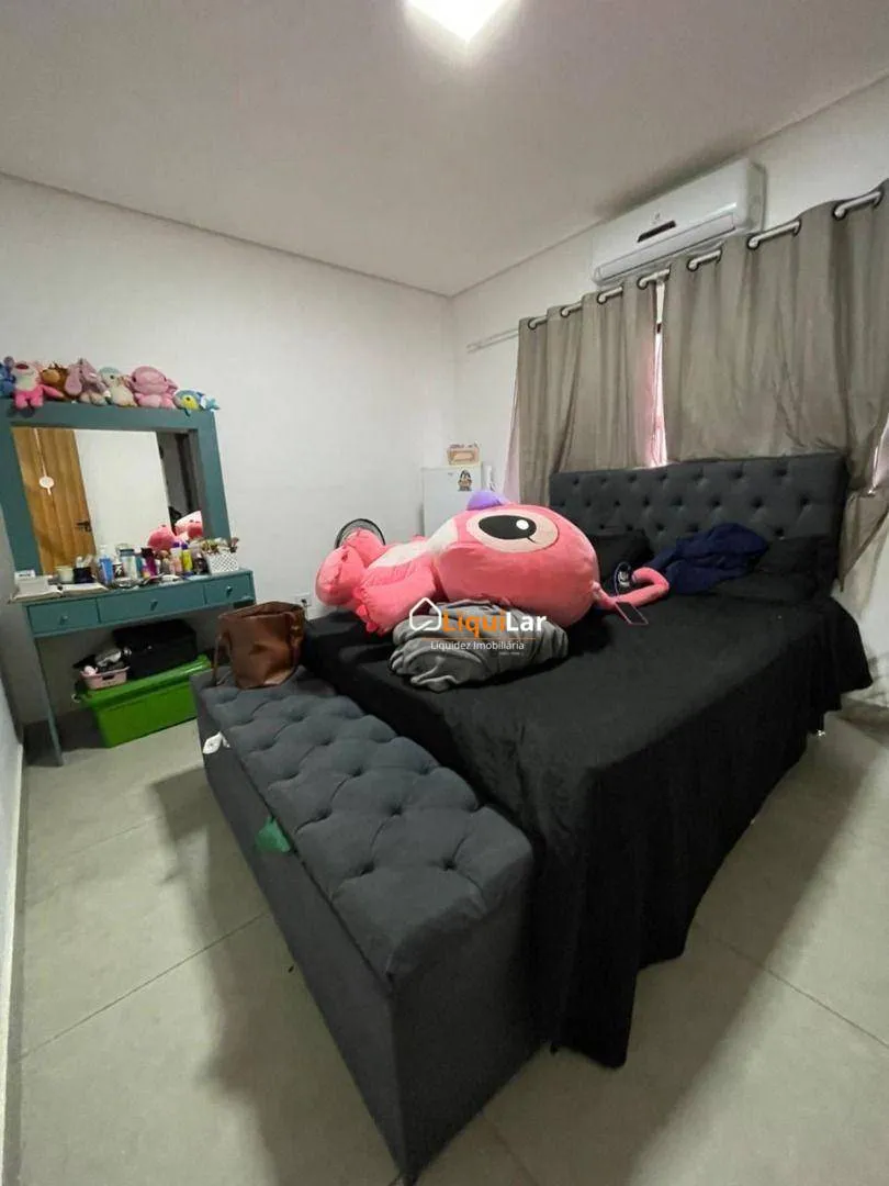 Imagem Casa à Venda no Montevidéu com 3 Suítes, Piscina, Espaço Gourmet e Amplo Quintal Próxima ao Alphaville IV