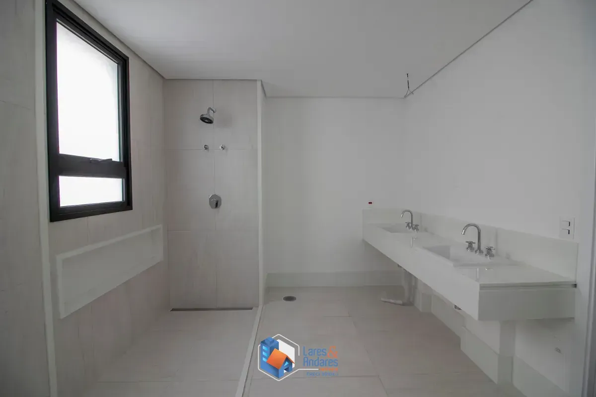 Imagem Apartamento para venda em Moema com 4 quartos, sendo 4 suítes, 375m²