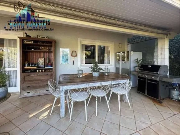 Imagem Casa bacana, 4 suítes amplas, Linda, piscina e vista! Miolo da Granja.