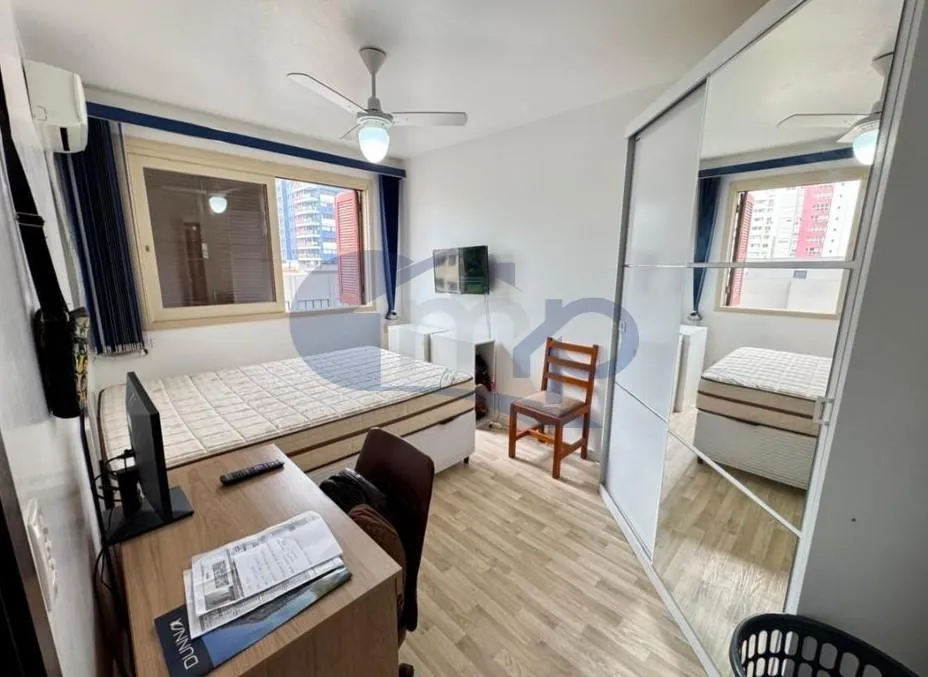 Imagem Apartamento á venda com 2 dormitórios no centro de Torres/RS