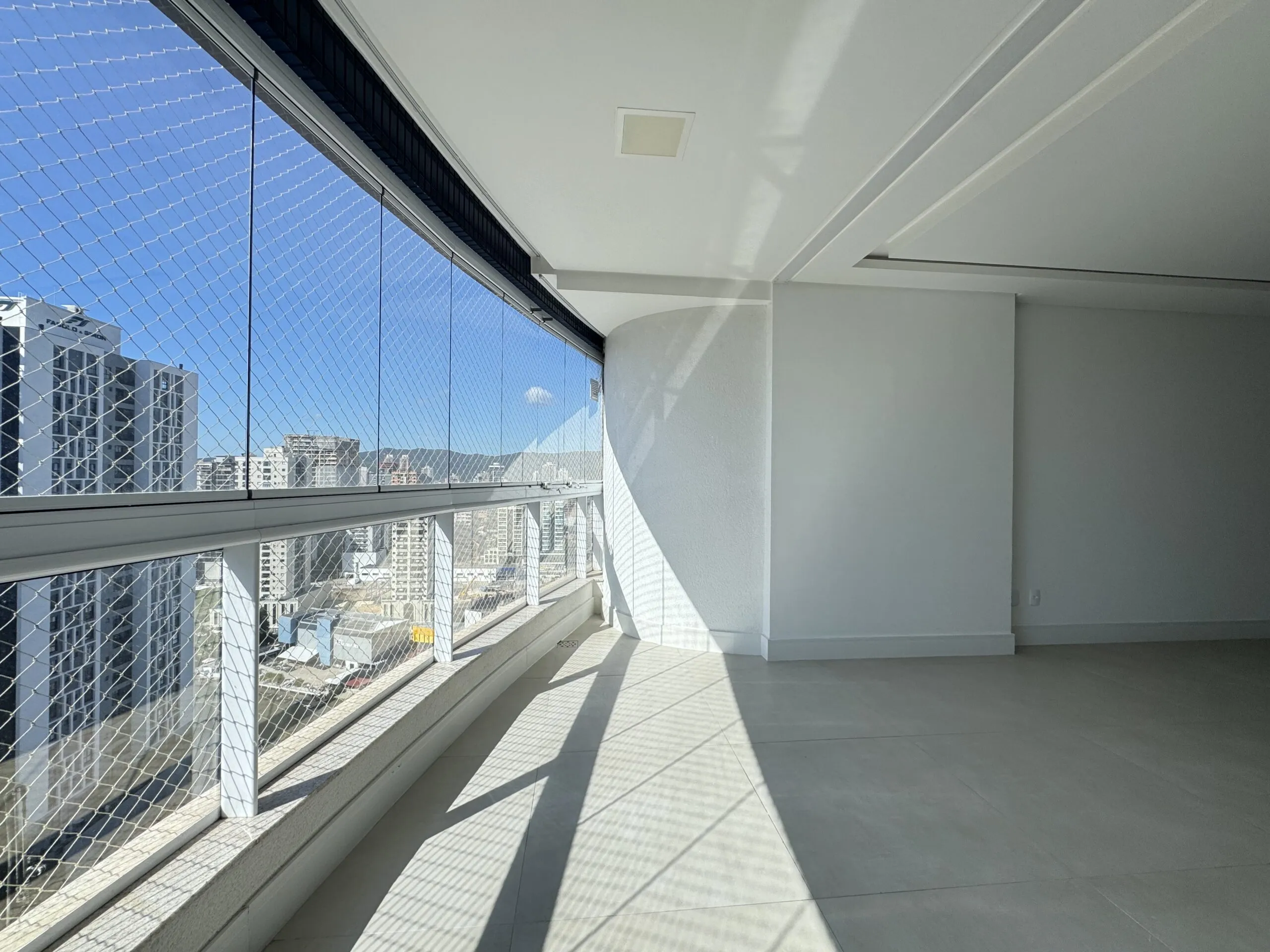 Imagem Apartamento à venda com 128.5m2 por R$ 2.550.000,00