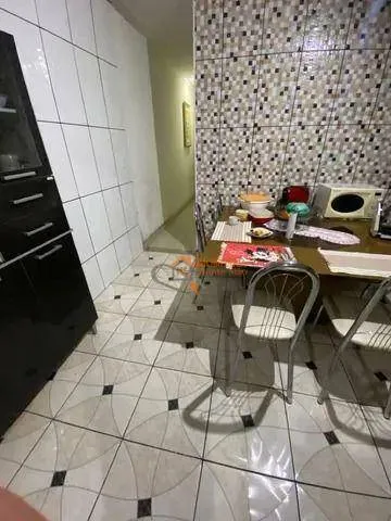 Imagem Sobrado com 3 dormitórios à venda, 380 m² por R$ 638.000,00 - Vila Rio de Janeiro - Guarulhos/SP