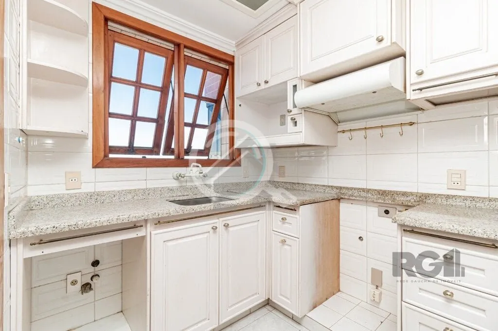 Imagem Apartamento de 118 m², com vista para o Guaíba! Com 3 dormitórios, sendo 1 suíte com sacada, amp...