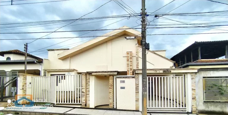 Foto do imóvel Casa de 3 quartos á venda em Ipatinga em Rua Dom Cavati