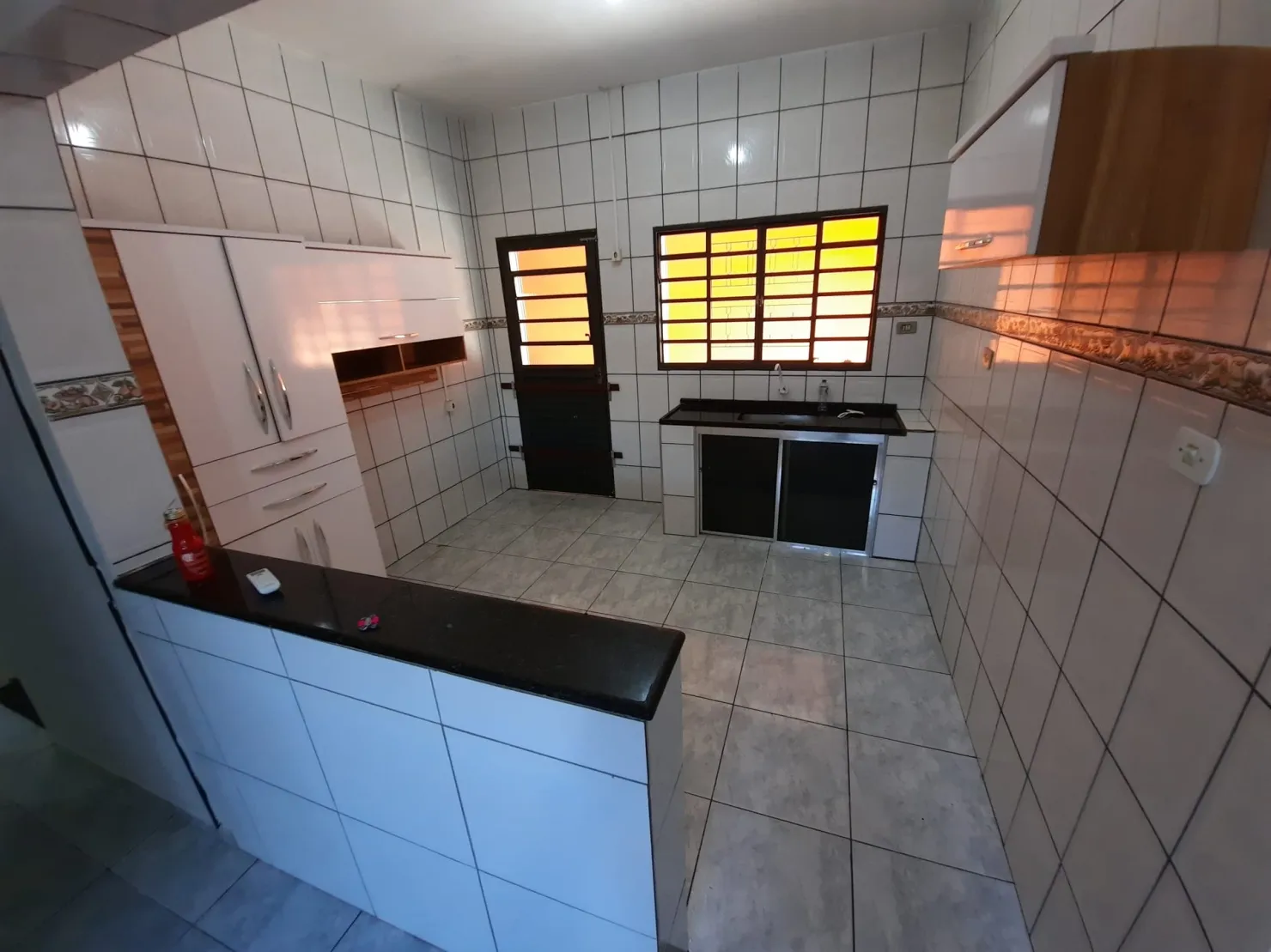 Imagem Casa à venda 3 Quartos, 2 Vagas, 300M², Laerte Assunção, Pindamonhangaba - SP
