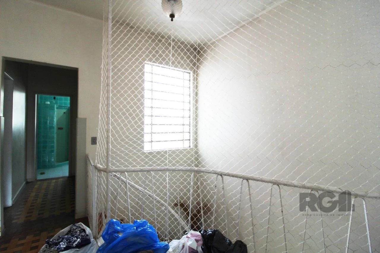 Imagem Casa à venda 4 quartos (dormitórios), suíte, 3 vagas - Partenon, Porto Alegre