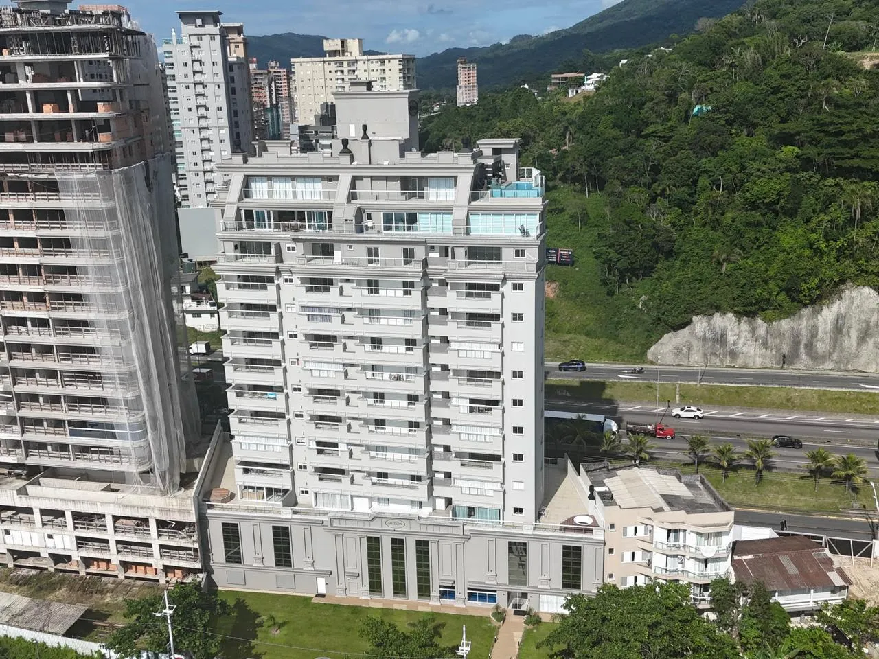 Imagem Apartamento com vista para o mar à venda com 182m2 por R$ 6.500.000,00