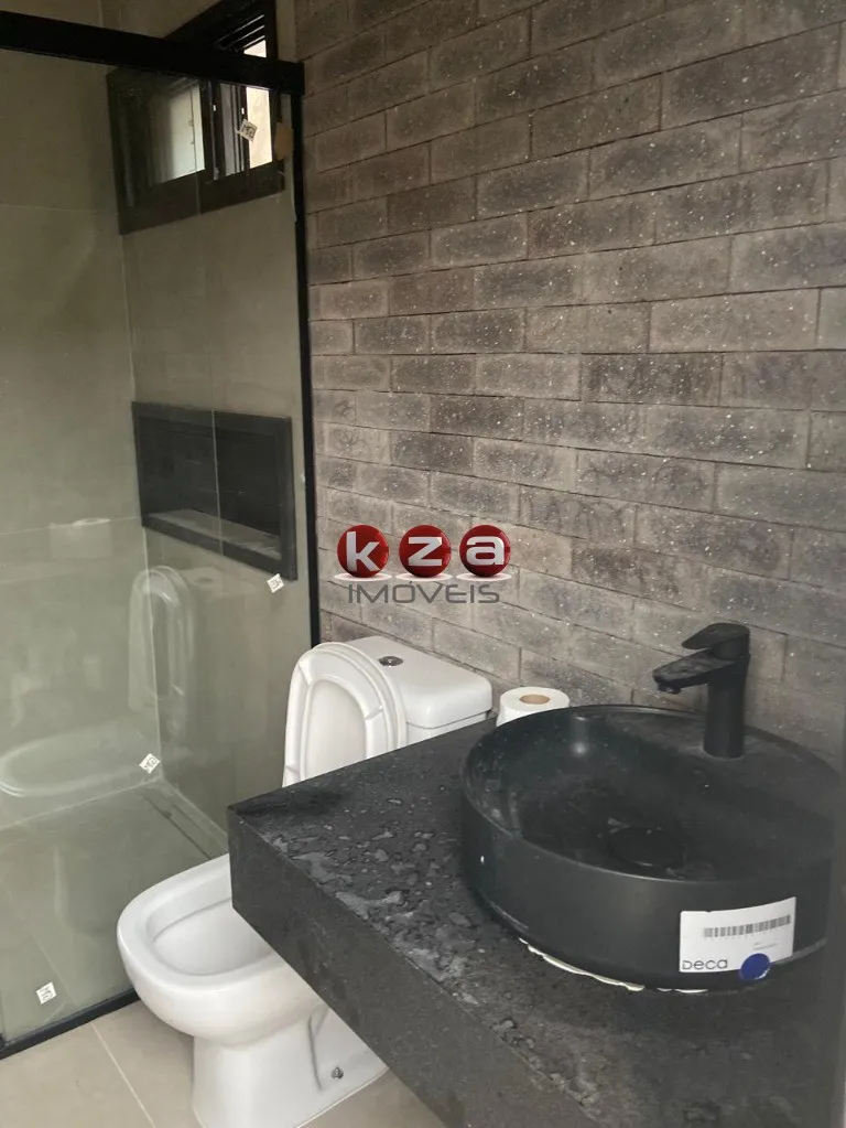 Imagem Maravilhoso sobrado a venda em Valinhos-SP, Reserva do Itamaracá: 3 suítes, 3 salas, elevador, piscina e 4 vagas de garagem, 330m².