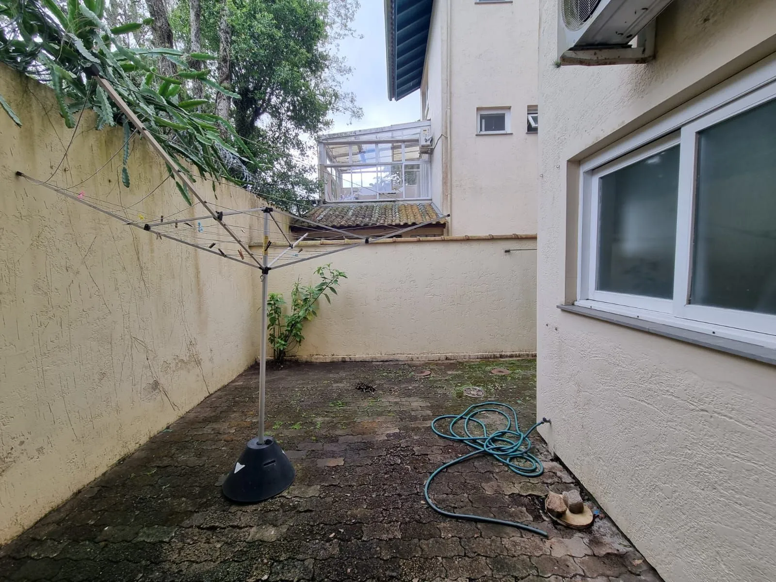 Imagem Casa em Condomínio 3 Suítes / Bairro Ipanema