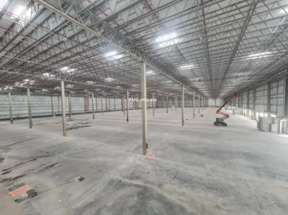 Imagem Galpão Com 2.493 m² em Santana de Parnaíba-SP,
