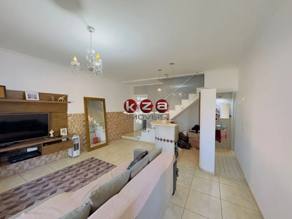 Imagem Casa venda em Valinhos-SP, Condomínio Residencial Itamambuca - 4 quartos, 1 suíte, 2 salas, 3 banheiros, 200,00 m² e Spa. Confira!