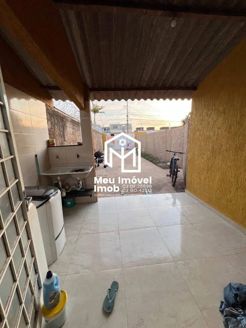 Imagem Casa + Apartamento 5 Quartos 1 Suíte 9 Vagas Luziânia/GO