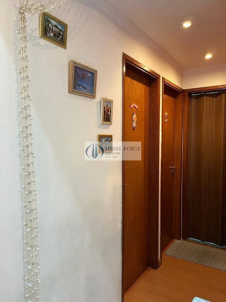 Imagem Apartamento com 2 dormitórios, 1 vaga , Varanda na Vila Ema.
