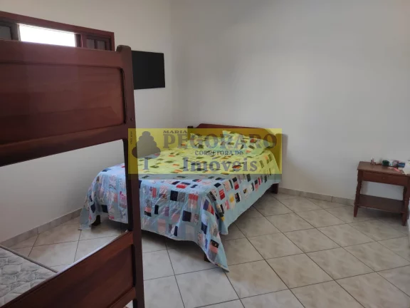 Imagem Sobrado de 6 quartos na Martim de Sá: 2 suítes, área gourmet com churrasqueira e piscina. Oportunidade imperdível!