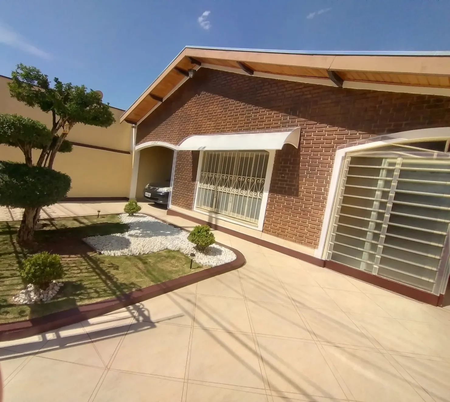 Foto do imóvel Casa à venda 3 Quartos, 1 Suite, 3 Vagas, 250M², Jardim Independência, Taubaté - SP