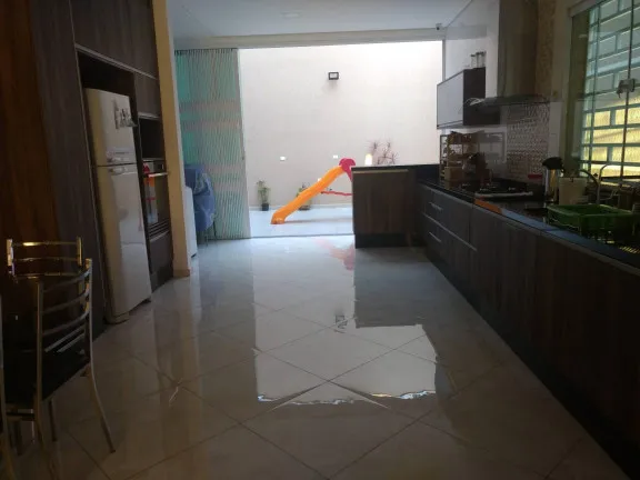 Imagem Sobrado com 3 Quartos à Venda, 240 m² em Vila Ema - São Paulo