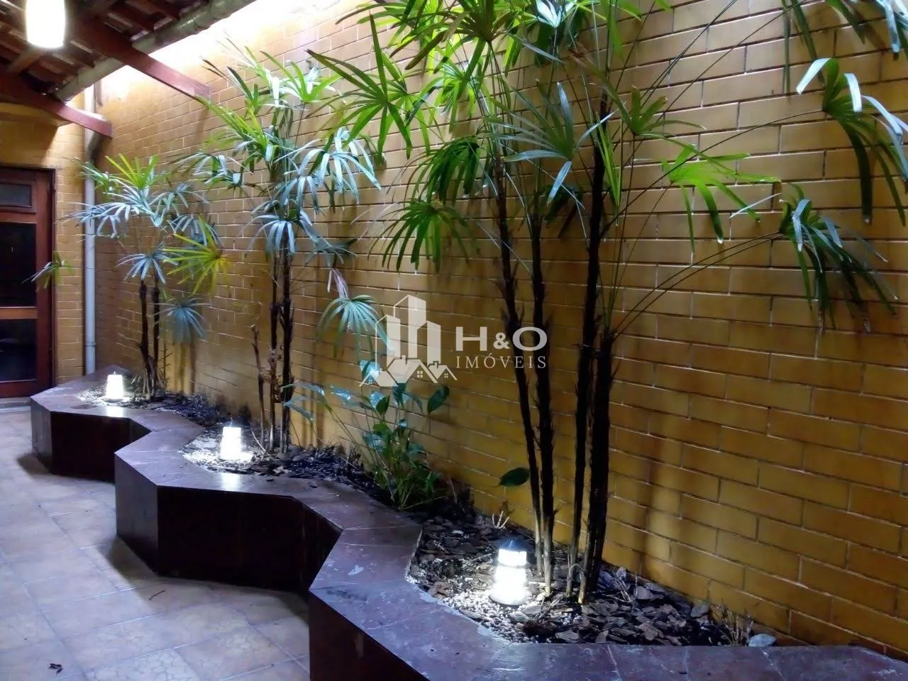 Imagem Imóvel comercial à venda com 550 metros em localização privilegiada no bairro do Ipiranga.