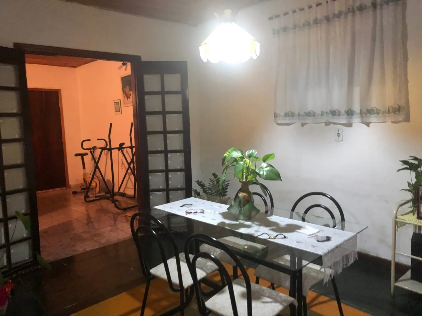 Imagem Casa à venda 2 Quartos, 4 Vagas, 250M², Jardim Eloyna, Pindamonhangaba - SP