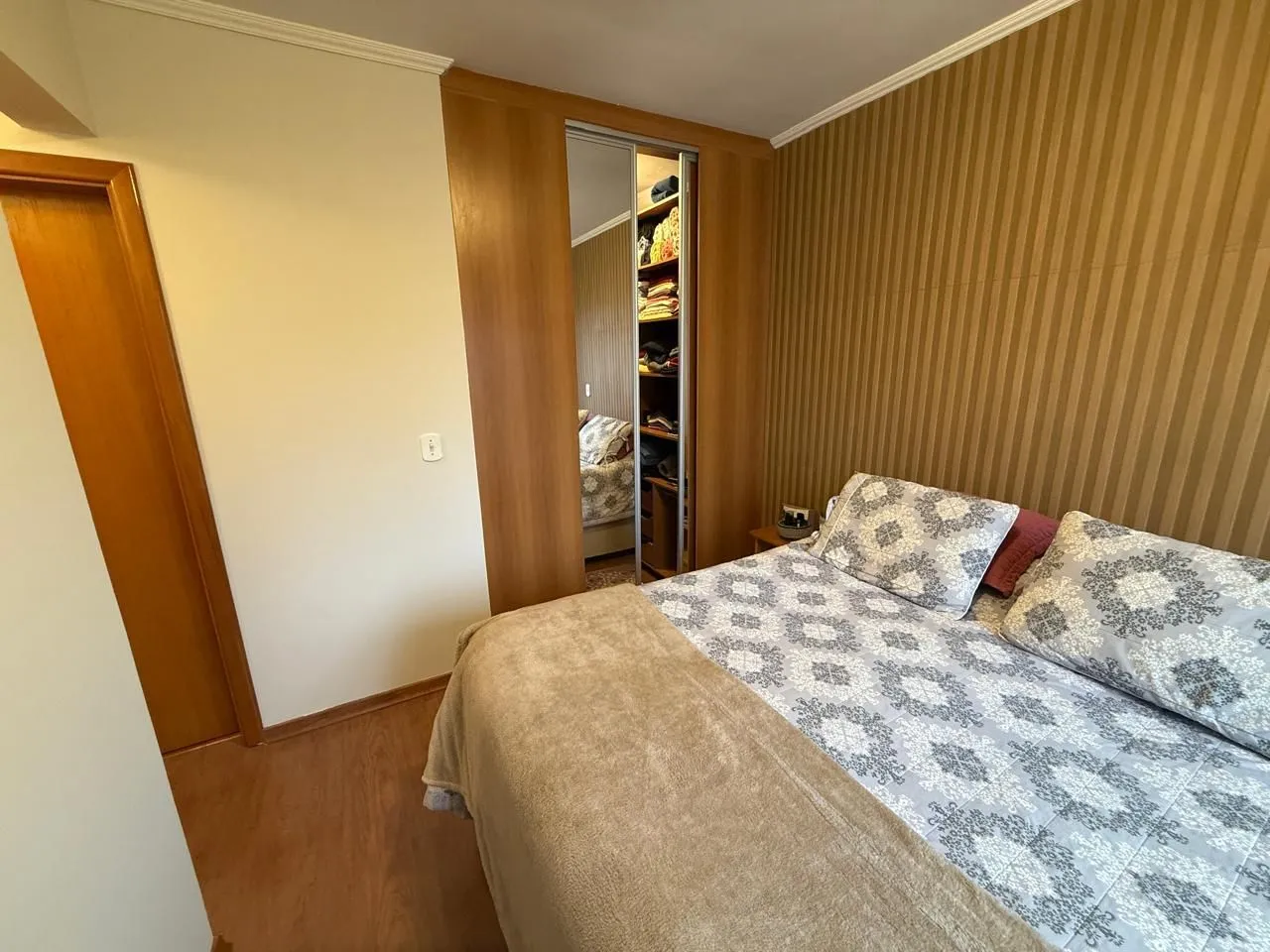 Imagem Apartamento para Venda - 97.76m², 3 dormitórios, sendo 1 suites, 2 vagas - Jardim Planalto