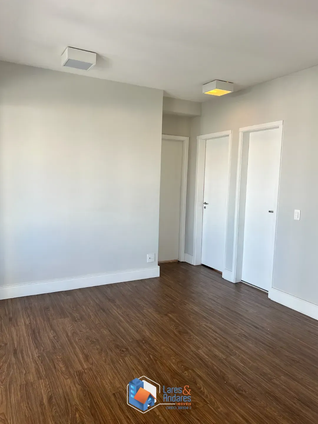 Imagem Apartamento para venda em Vila Anastácio com 2 quartos, sendo 1 suíte, 70m²