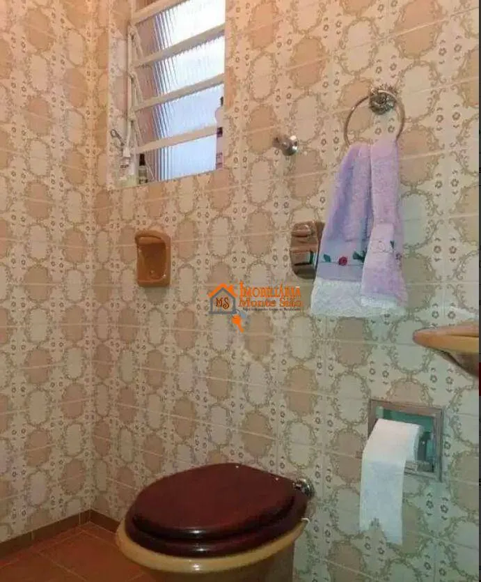 Imagem Sobrado com 4 dormitórios à venda, 176 m² por R$ 800.000,00 - Vila Augusta - Guarulhos/SP