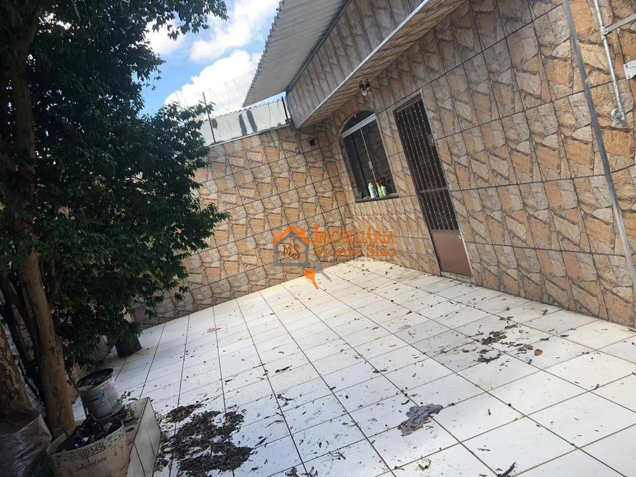 Imagem Casa com 3 dormitórios à venda, 377 m² por R$ 693.000,00 - Taboão - Guarulhos/SP