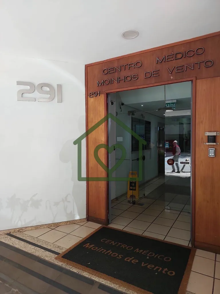 Imagem Sala comercial com 42,61 m2 de área privativa em localização privilegiada na esquina das Ruas Mos...