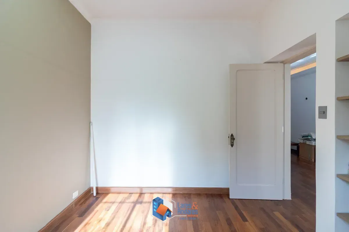 Imagem Casa para venda em Campo Belo com 4 quartos, sendo 3 suítes, 280m²