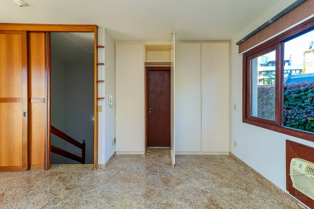 Imagem Casa de Condomínio em Chácara das Pedras
