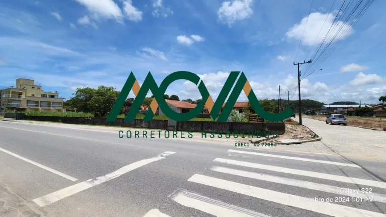 Imagem Terreno à Venda na Avenida Brasil ? Balneário Princesa do Mar, Itapoá/SC