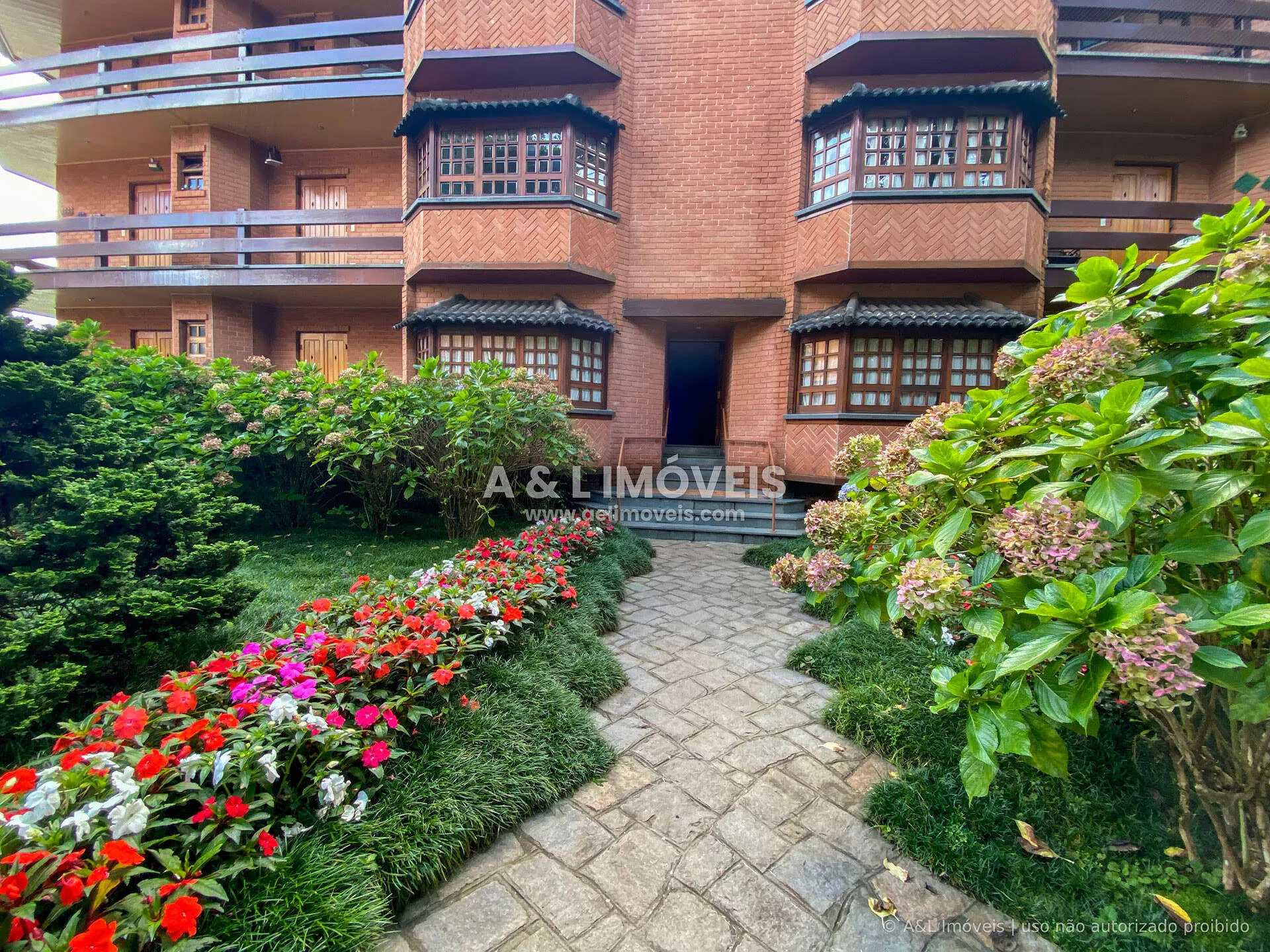 Imagem Apartamento no Capivari | 153,54 m² | Lareira | Campos do Jordão