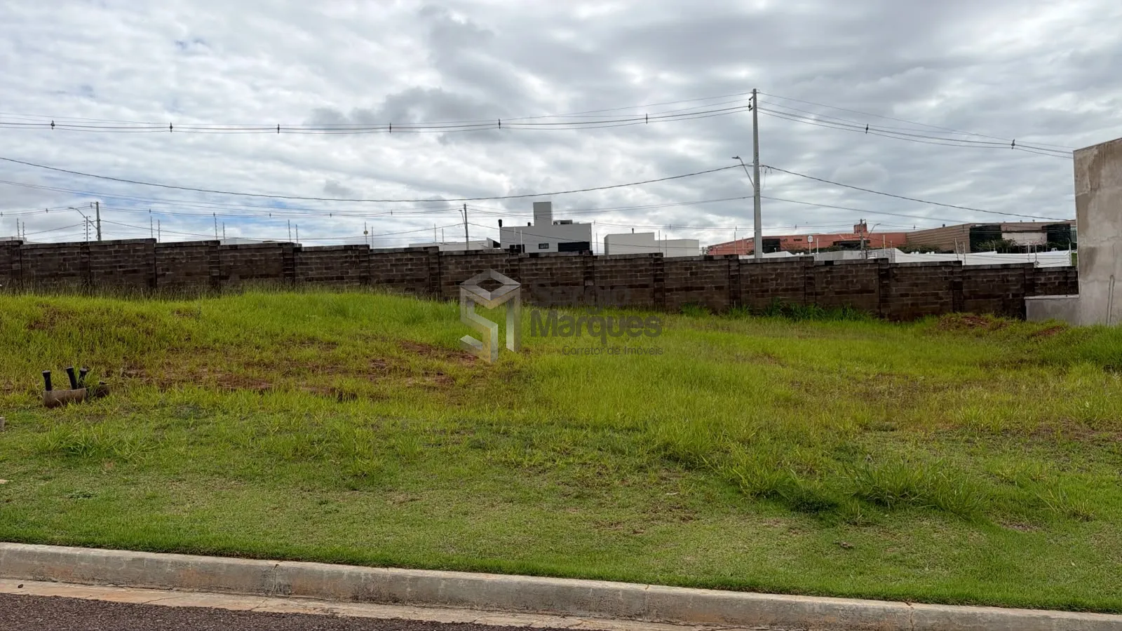 Imagem Terreno à venda - 313m² - Condomínio Residencial Paysage Unique, Umuarama-PR