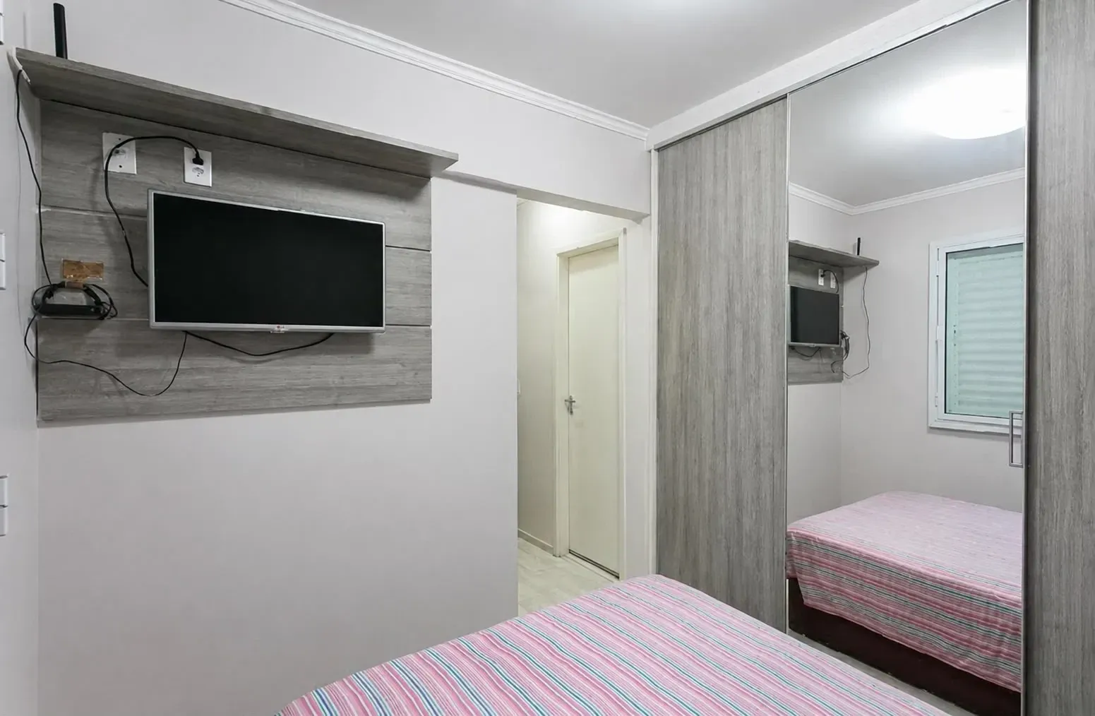 Imagem Descubra esse incrível apartamento à venda no bairro Maranhão, em São Paulo. Com uma área priva...