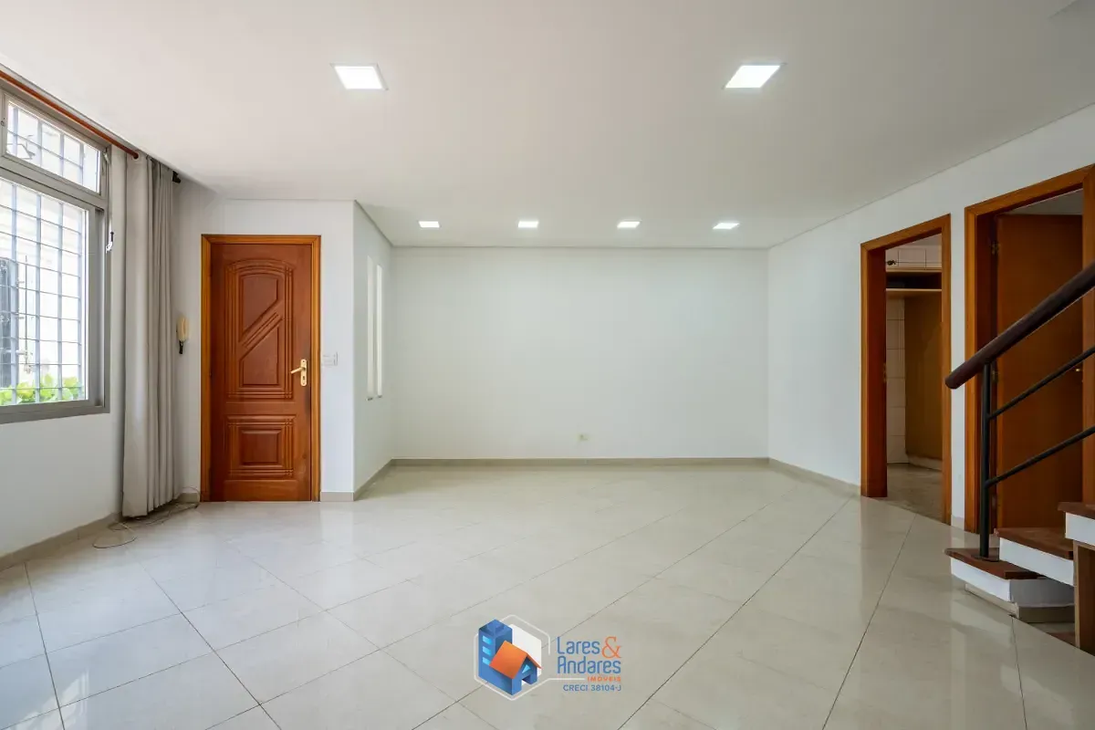 Imagem Casa de vila para venda em Campo Belo com 3 quartos, sendo 2 suítes, 172m²
